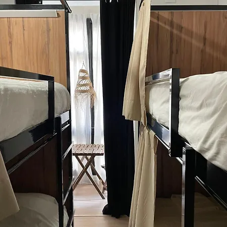 بيت شباب Casa Letran مالقة